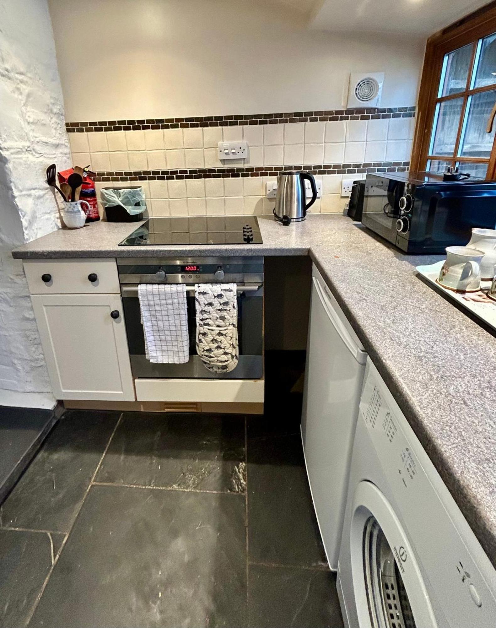 North Devon Seaside Cottage With Log Burner Bucks Mills Екстериор снимка